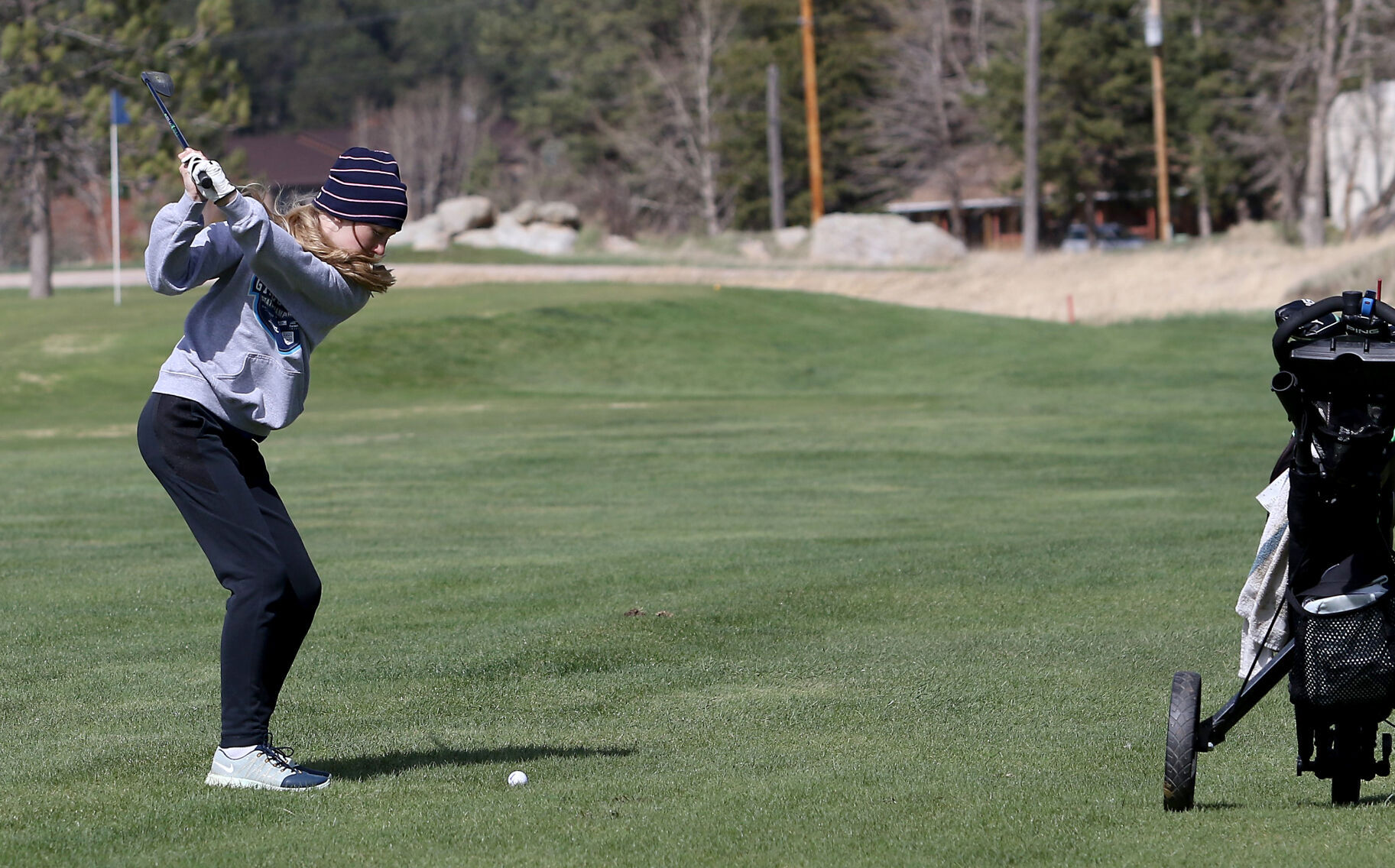 051022-golf3A.jpg